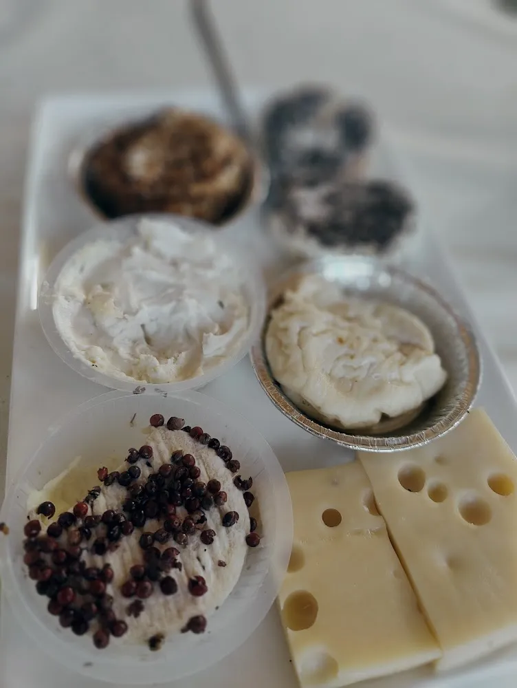 Assortiment de Fromages Frais Aux Herbes Et Épices